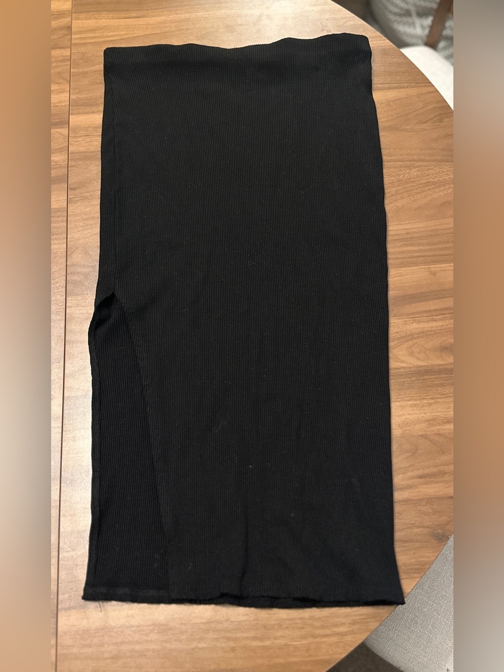 Black Ribbed Midi Skirt with slit